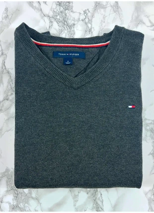 Pull Tommy Hilfiger Gris / Col V / Logo brodé / Taille M Homme, marke: Tommy Hilfiger, zustand: Sehr gut, größe: M, 23,00 €, 24,85 € inklusive Vinted-Käuferschutz