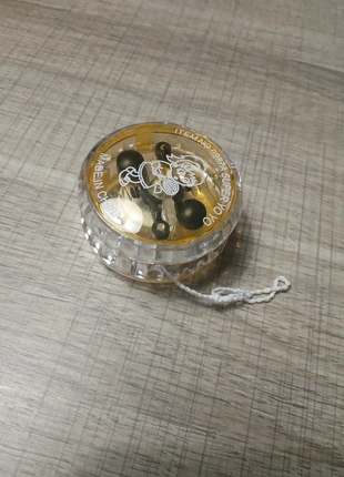 Yoyo lumineux, marque: Lumineux, état: Très bon état, taille: 8 ans / 128 cm, 2,00 €, 2,80 € Protection acheteurs incluse