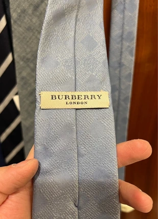 Original Burberry Seide 100% Krawatte Schlips blau schmal, marque: Burberry, état: Très bon état, 35,00 €, 37,45 € Protection acheteurs incluse