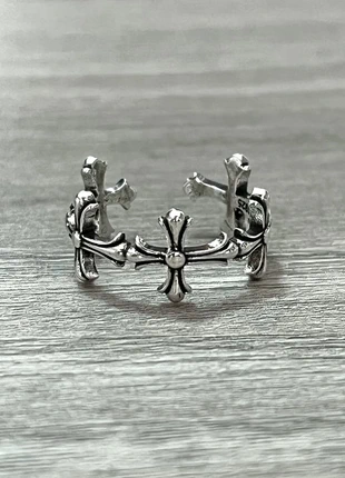 Anello argento 925 con croci, brand: Jewerly, condizioni: Nuovo senza cartellino, taglia: Regolabile, €10.00, €11.20 include la Protezione acquisti Pro