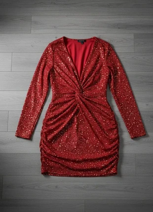 Robe rouge pailletée à manches longues, état: Très bon état, taille: M / 38 / 10, 58,99 €, 62,64 € Protection acheteurs incluse