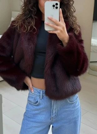 Veste ample en fausse fourrure marron style old money, marke: soryn, zustand: Sehr gut, größe: S / 36 / 8, 55,00 €, 58,45 € inklusive Vinted-Käuferschutz