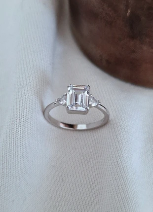 Sterling Silver Ring with White Zircon – Elegant Gift, marca: Argent, estado: Novo sem etiquetas, tamanho: 18,1 mm Ø / 18,5, €22.00, €23.80 inclui Proteção do Comprador