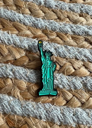Pins Statue de la liberté, estado: Muito bom, €4.00, €4.90 inclui Proteção do Comprador Pro