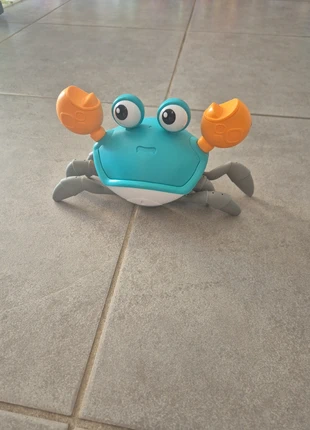 Crabe rampant qui marche neuf, marque: bébé calinou, état: Neuf sans étiquette, taille: 18-24 mois / 86 cm, 10,00 €, 11,20 € Protection acheteurs incluse