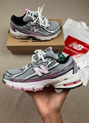 New Balance 740 Rose Lila Argenté 42, marke: New Balance, zustand: Neu, größe: 42, 70,00 €, 74,20 € inklusive Vinted-Käuferschutz