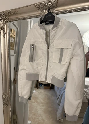 Maniere de voire. Cropped jacket. Size 6. Excellent condition, brand: Manière De Voir, condition: Very good, size: XS / UK 4-6, £8.00, £9.10 includes Buyer Protection