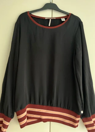 Prachtige blouse Scotch&Soda sportief chic, merk: Scotch & Soda, staat: Nieuw zonder prijskaartje, maat: S / 36 / 8, € 10,00, € 11,20 inclusief Kopersbescherming