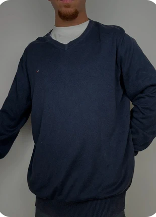 Pull col V Tommy Hilfiger taille XL, brand: Tommy Hilfiger, condizioni: Ottime, taglia: XL, €21.00, €22.75 include la Protezione acquisti