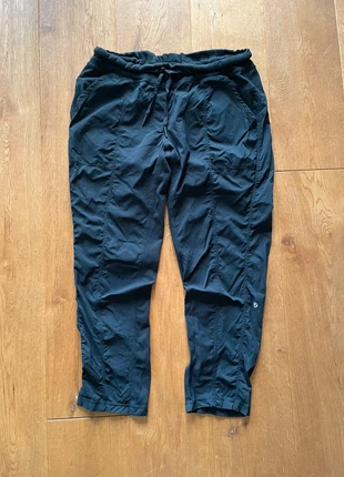 Black Lululemon Women’s Joggers, brand: Lululemon, condition: Very good, size: M / UK 12-14, £15.00, £16.45 includes Buyer Protection