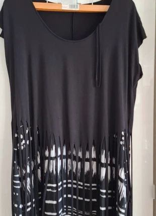 Robe noire, brand: MADO, condition: Very good, size: XXXL / 46 / 18, €12.00, €13.30 includes Buyer Protection