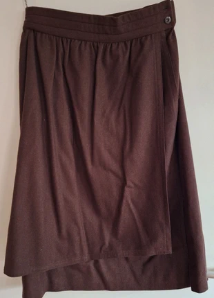 Bruine gevoerde winterrok met steekzakken, merk: Escada, staat: Goed, maat: XL / 42 / 14, € 4,00, € 4,90 inclusief Kopersbescherming