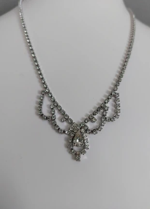 Collier argenté élégant à strass – vintage art deco, brand: vintage Hollywoodien, condition: Very good, €16.00, €17.50 includes Buyer Protection
