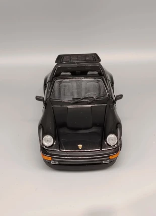 Porsche 911 Carrera 1988 - Franklin Mint 1:24 (collezione, non giocattolo), marke: Franklin Mint, zustand: Sehr gut, größe: M, 80,00 €, 84,70 € inklusive Vinted-Käuferschutz