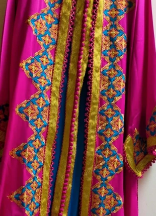 Takchita kimono deux piece, marque: Maroc, état: Très bon état, taille: L, 35,00 €, 37,45 € Protection acheteurs incluse