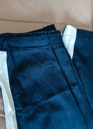 Calça casual azul-marinho com faixa branca/pantalon bleu marine|M, marque: Primark, état: Très bon état, taille: M / 38 / 10, 3,00 €, 3,85 € Protection acheteurs incluse