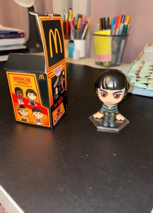 boneco stranger things, marca: Stranger Things, estado: Novo com etiquetas, tamanho: Tamanho único, €4.00, €4.90 inclui Proteção do Comprador