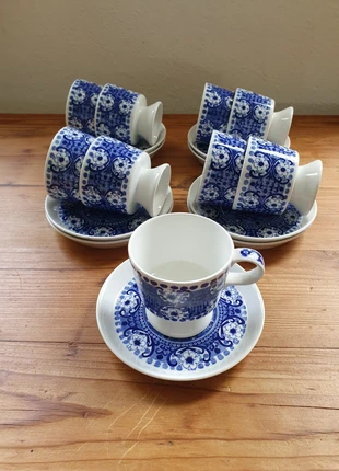 Arabia "Ali" koffiekop- en schotels 9x - Raija Uosikkinen - Finland, merk: Arabia, staat: Nieuw zonder prijskaartje, € 67,50, € 71,58 inclusief Kopersbescherming