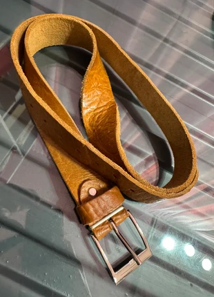 Cinturón de piel en basto camel, marca: Vintage Dressing, estado: Muy bueno, tamaño: 105 cm, 10,00 €, 11,20 € Protección al comprador Pro incluida