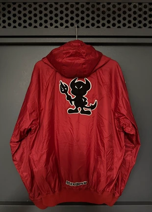 Giacca / cortavento sportivo rosso e nero vintage Italy, zustand: Sehr gut, größe: L, 25,00 €, 26,95 € inklusive Vinted-Käuferschutz