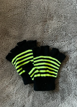 Paire de mitaines, condizioni: Buone, taglia: Taglia unica, €1.50, €2.28 include la Protezione acquisti