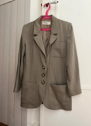 Veste de tailleur Yves Saint Laurent, brand: Yves Saint Laurent, condizioni: Ottime, taglia: M / IT 42 / EU 38, €120.00, €126.70 include la Protezione acquisti