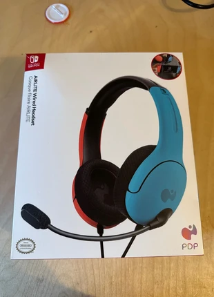 Casque switch, marque: Nintendo, état: Très bon état, 10,00 €, 11,20 € Protection acheteurs incluse