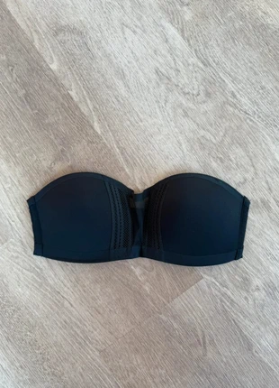 Soutien-gorge sans bretelles bustier noir dentelle Undiz S 36 femme, marque: Undiz, état: Très bon état, taille: S, 5,00 €, 5,95 € Protection acheteurs incluse