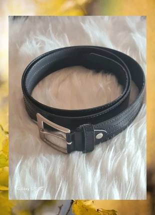 Cintura in pelle nera con fibbia argento, marque: nobrand, état: Très bon état, taille: 110 cm, 13,00 €, 14,35 € Protection acheteurs incluse