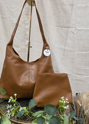 🦋Ensemble sac fourre-tout+ pochette marron/ camel🦋, marque: Accessorelle, état: Neuf avec étiquette, 10,00 €, 11,20 € Protection acheteurs (Pro) incluse