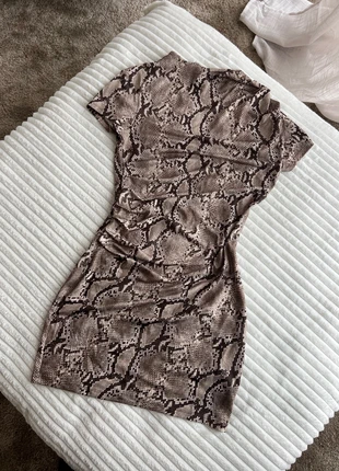 Robe imprimée, serpent, brand: H&M, condition: New with tags, size: M / 38 / 10, €8.00, €9.10 includes Buyer Protection
