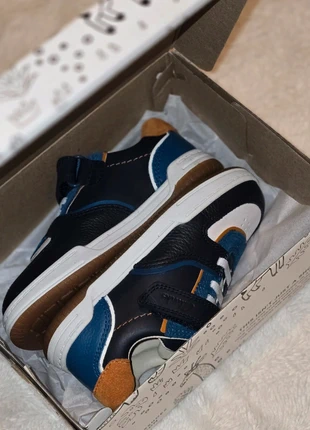 Baskets en cuir taille 24, brand: Clarks, condizioni: Nuovo con cartellino, taglia: 24, €18.00, €19.60 include la Protezione acquisti