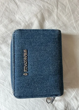 Portafoglio denim stradivarius, marque: Stradivarius, état: Très bon état, 2,50 €, 3,33 € Protection acheteurs incluse