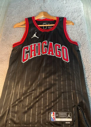 Maillot NBA - Chicago Bulls, brand: NBA, condizioni: Nuovo senza cartellino, taglia: S, €20.00, €21.70 include la Protezione acquisti