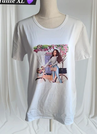 Tee-shirt Taille XL 💜, état: Très bon état, taille: XL / 42 / 14, 12,90 €, 14,25 € Protection acheteurs (Pro) incluse