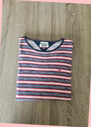 Pull Tommy Jeans XS Bleu / Rouge / Blanc Relaxed Fit 100% coton, marke: Tommy Jeans, zustand: Sehr gut, größe: XS, 18,50 €, 20,13 € inklusive Vinted-Käuferschutz