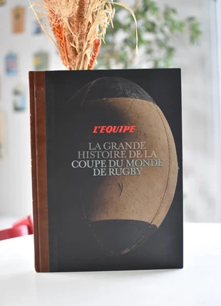 Livre la grande histoire de la coupe du monde de rugby, condizioni: Buone, €2.00, €2.80 include la Protezione acquisti