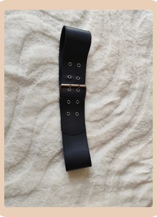 💙 Ceinture large bleu marine – double ardillon - 105 cm, marque: Vintage Boutique, état: Très bon état, taille: 105 cm, 9,00 €, 10,15 € Protection acheteurs (Pro) incluse