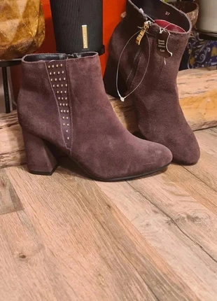 Chaussures bottines LH marron taille 37 cuir (PF4), merk: LH, staat: Nieuw met prijskaartje, maat: 37, € 18,97, € 20,62 inclusief Kopersbescherming Pro