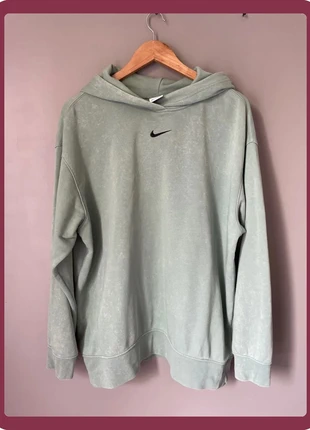 Sweat Nike vert clair long taille M effet délavé, brand: Nike, condition: Very good, size: M / 38 / 10, €25.00, €26.95 includes Buyer Protection