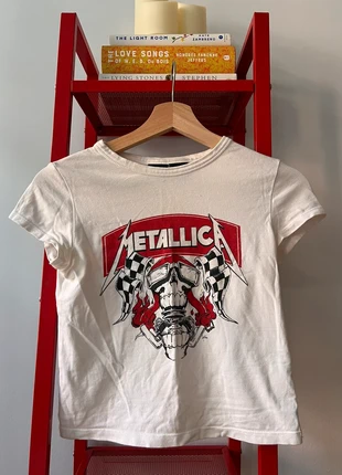 Metallica t-shirt, brand: Bershka, condition: Very good, size: 2 / XS, $3.00, $3.85 includes Buyer Protection