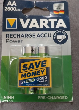 Lot de 2 piles rechargeables 2600 mAh-Neuf et Emballé Origine, brand: VARTA, condizioni: Nuovo con cartellino, €5.99, €6.99 include la Protezione acquisti