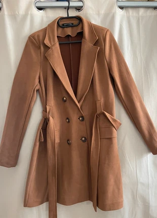 Trench fiin Camel, brand: stand privé, condizioni: Ottime, taglia: L / IT 44 / EU 40, €8.00, €9.10 include la Protezione acquisti