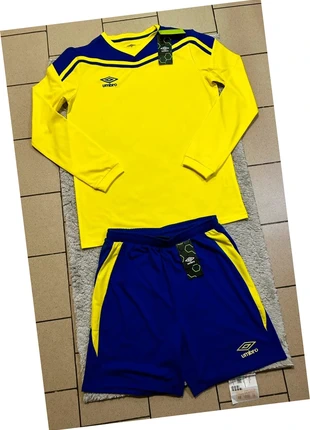 Ensemble Umbro Football Jaune/Royal Homme Taille M - Maillot Manches Longues + Short Neuf Étiquette, marca: Umbro, estado: Novo com etiquetas, tamanho: M, €24.99, €26.94 inclui Proteção do Comprador