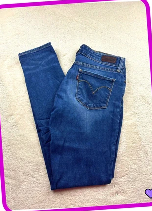 Jean levi's curve femme w26 l32 fr 36 #038, marque: Levi's, état: Très bon état, taille: S / 36 / 8, 15,00 €, 16,45 € Protection acheteurs (Pro) incluse