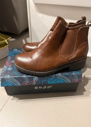 stivaletti color cuoio taglia 41, marke: Stivali, zustand: Neu, größe: 41, 15,00 €, 16,45 € inklusive Vinted-Käuferschutz