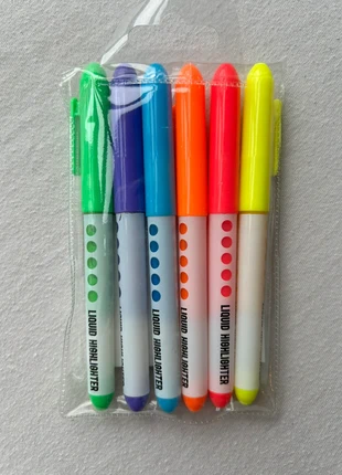 6x liquid highlighter Action, merk: Action, staat: Nieuw met prijskaartje, € 1,00, € 1,75 inclusief Kopersbescherming