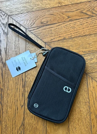 Pochette de voyage unisexe, merk: Dayday, staat: Nieuw met prijskaartje, € 6,00, € 7,00 inclusief Kopersbescherming