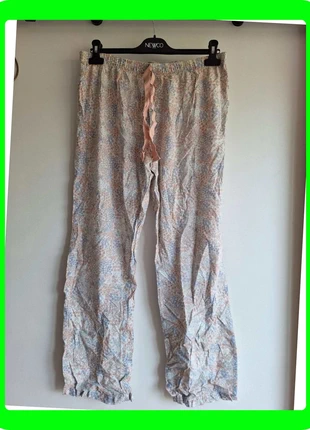 47. Pantalon de pyjama TeX fleuri taille L, brand: TEX, condition: Very good, size: L / 40 / 12, €2.00, €2.80 includes Buyer Protection Pro
