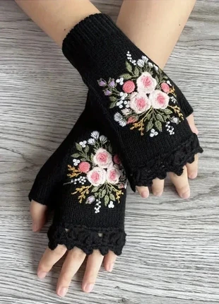 Gants Vintage Sans Doigts Brodés – Noir – Taille Unique, marke: elle&lui, zustand: Sehr gut, größe: Einheitsgröße, 22,99 €, 24,84 € inklusive Vinted-Käuferschutz